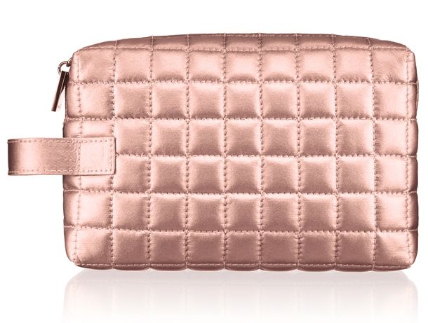 photo RihannaHoliday-Accessories-MakeUpBag-300_zps63377f0c.jpg