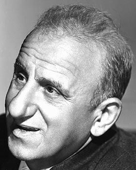 Quotes by Jimmy Durante.