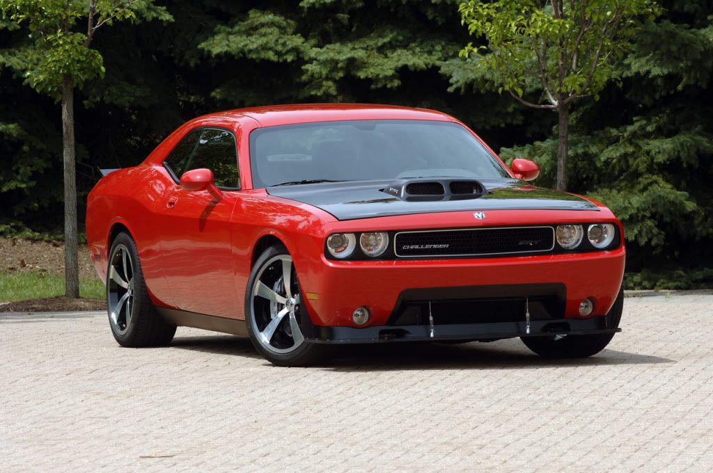 challenger_srt10_concept_001.jpg