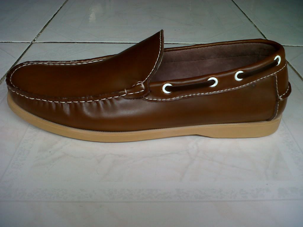 dijual cepat sepatu buccheri brown coffe casual original dijual cepat sepatu buccheri brown coffe casual original