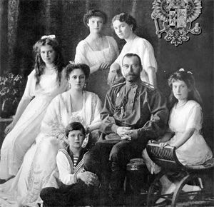 photo nicholas_ii_royal_family_300_zps80c8b3bf.jpg